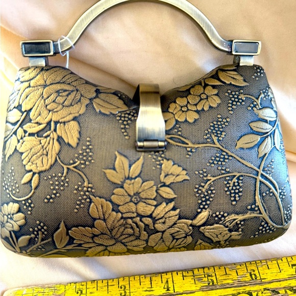 Antique Beautiful Formal Evening Bag with Crystal Accents - Picture 1 of 8
